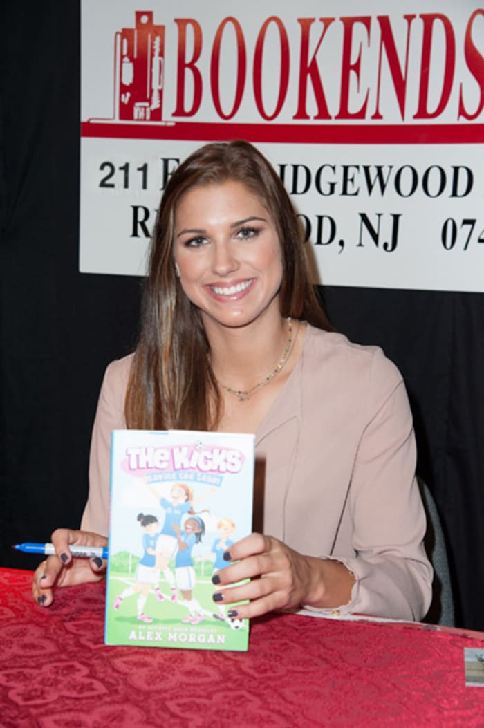 alex-morgan13.jpg